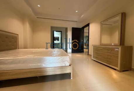 Spacious 1BR with Balcony Porto Arabia Best Deal