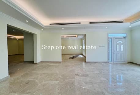 AFFORDABLE ATTACHED VILLA IN PRIME LOCATION