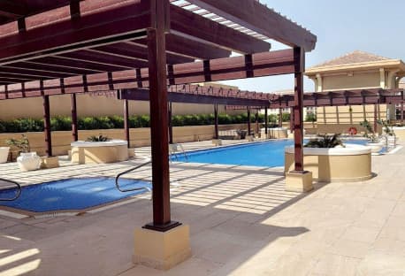 Spacious Semi-Furnished Studio - in the Pearl