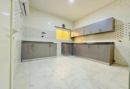 Large 3bhk apartment unfurnished for rent