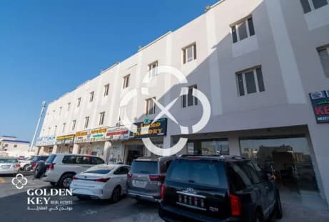 High-Visibility Commercial Shop in Umm Salal