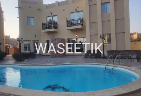 Villa 3bhk + Maid inside the compound in West Bay