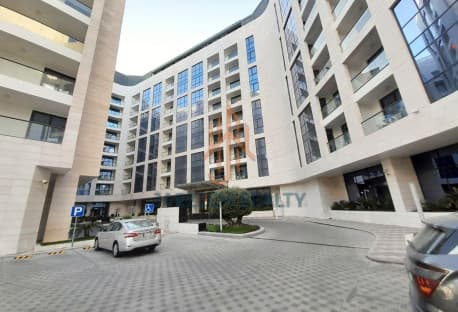 2BR | FF | Balcony | Prime Location