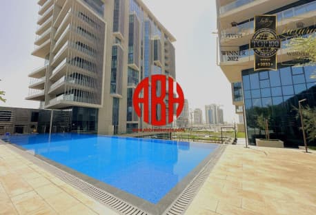 SEAFRONT 3BDR TOWNHOUSE | LUXURY FINISHES | VACANT