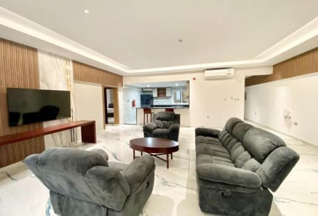 Charming FF 2 BD Apt | Prime Location | With Bills