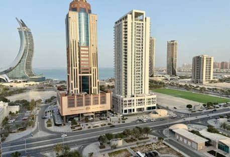 INCLUDING BILLS / SUNNY TWO BEDROOM / BALCONY