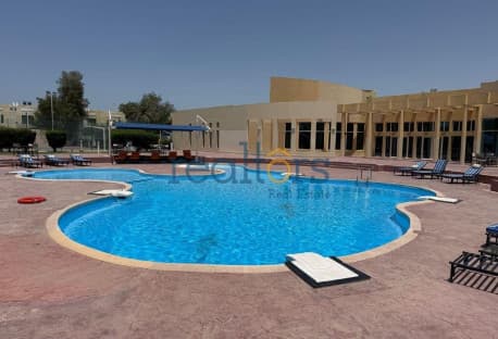 Spacious 4BR+Maid Villa Huge Backyard in Al Waab