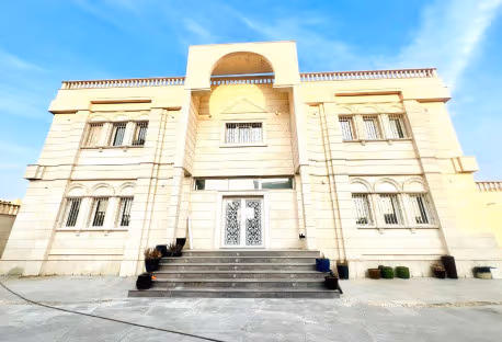 CORNER VILLA | 14 BEDROOMS | LIFT | AL KHEESA