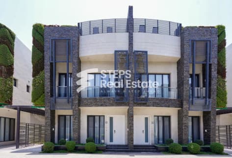 Luxury 5 Bedroom Villa for Rent in Umm Al Amad