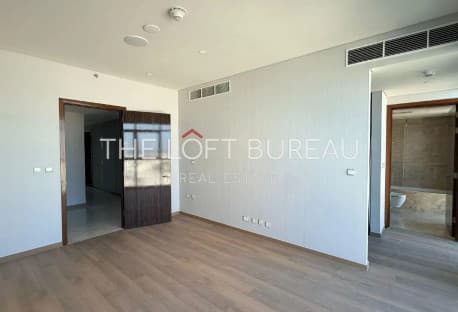 NO COMISSION! Sea View! Luxury 4BR Pent House !