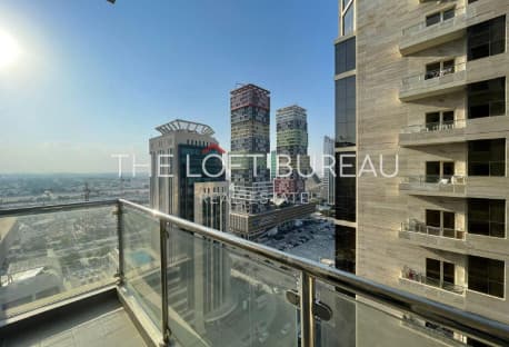 2BHK WITH FANTASTIC VIEW OF MARINA & SAUNA