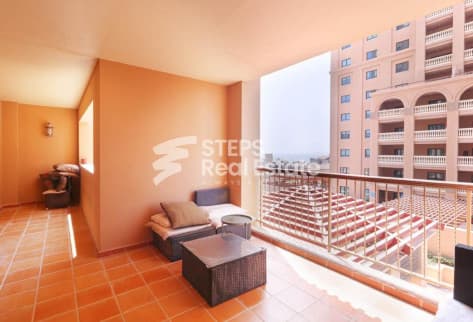 Sea View 1 Bedroom Apartment in Porto Arabia