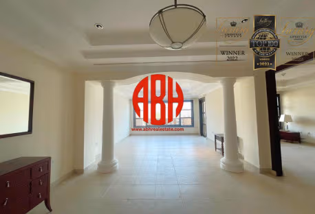 STUNNING MARINA VIEW | 2 BDR TOWNHOUSE | BALCONY