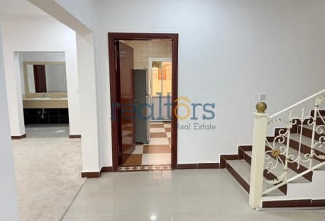 Beautiful 4 BHK Compound villa in al rayan