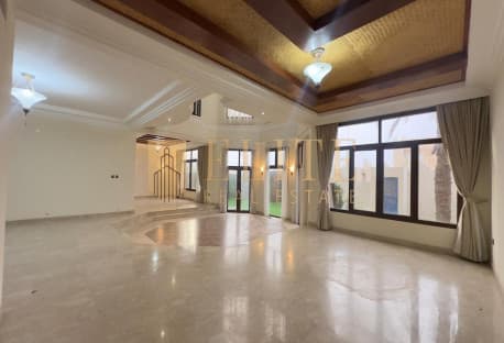 Luxury Lagoon View Villa | 5 Master Bedrooms | Ele