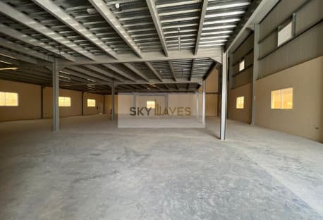 BRAND NEW 1040M2 STORE AVAILABLE BIRKAT AL AWAMER