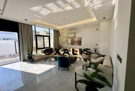 Elegant and amazing villa with 5 bhk + Maids room