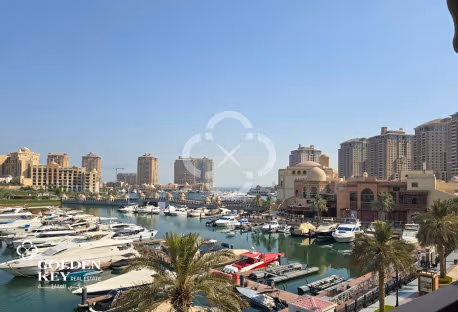 Stunning 1 Bedroom | Marina View | Townhouse