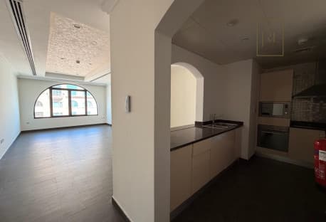 1 Bedroom Apartment with Marina Side View