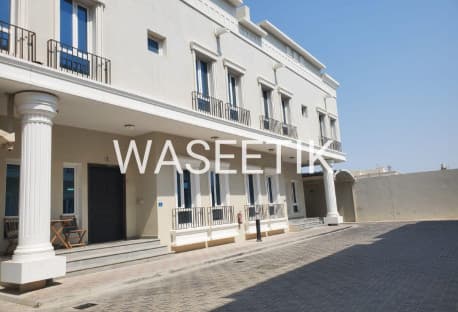 Villa 5 master room in Al khessa inside compound