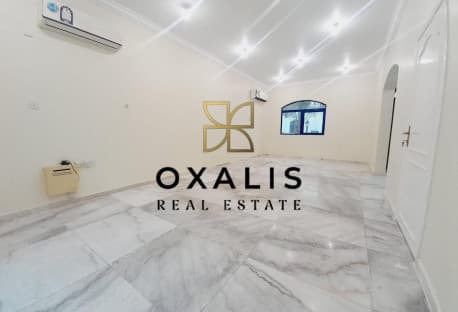 BRIGH AND SPACIOUS 5 BEDROOM VILLA | LIMITED OFFER