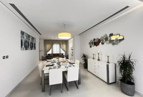 SEMI FURNISHED 5 BEDROOM VILLA IN COMPOUND