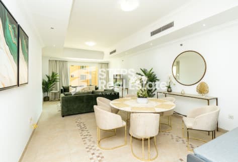 Side View Apartment with balcony in Porto Arabia