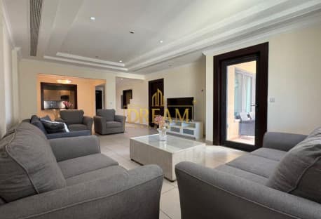 Stunning 1 Bedroom Apartment | Sea View