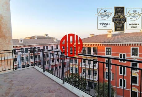 MODERN 1 BR WITH BALCONY |BEACH AND AMENITY ACCESS