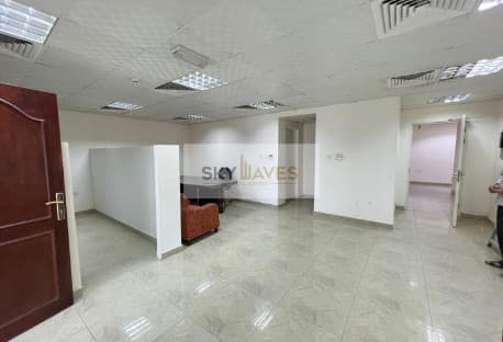 100 SQM OFFICE SPACE IN WAKRA COMMERCIAL STREET