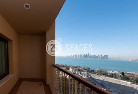 Spacious One BR Apt Plus Office Balcony Seaview