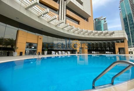 Large High-End 3 Beds+Maid City View | West Bay