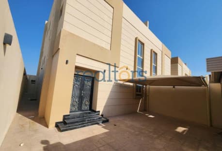 Unfurnished 5BR Villa with Split ACs | Al Thumama