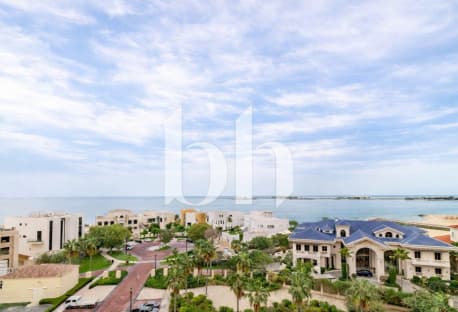 STYLISH 2BR | PRIME LOCATION | SEA VIEW