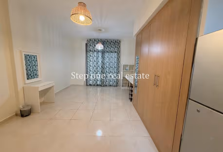Luxury STUDIO APARTMENT-SMEI FURNISHED| FOXHILLS