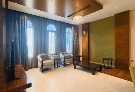 Luxury FF 2bhk Apartments beside crown plaza