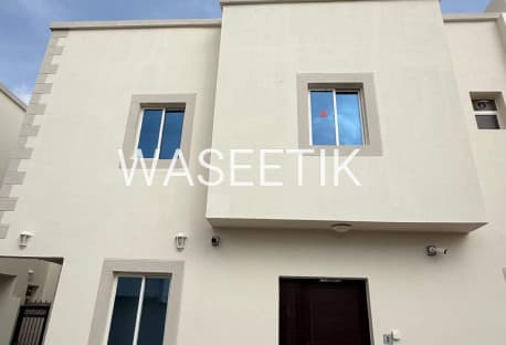 Compound Villa for Rent – Al Kheesa | 6 Bedrooms
