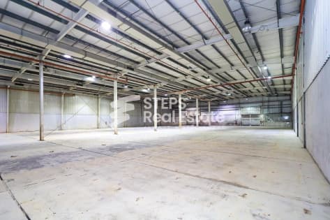 Warehouse for Rent in Industrial Area