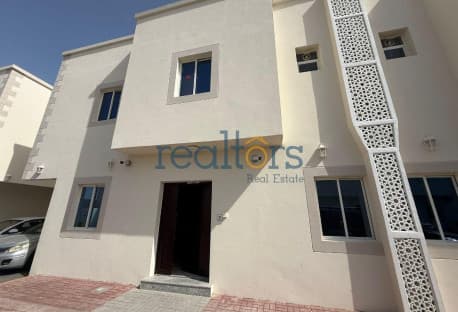 NO COMMISSION Brand new 6 BHK Family Villa in