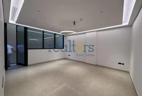 New Luxury Modern Villa I Private Pool I Elevator