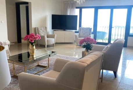 Apartment in The Pearl is available for rent, full