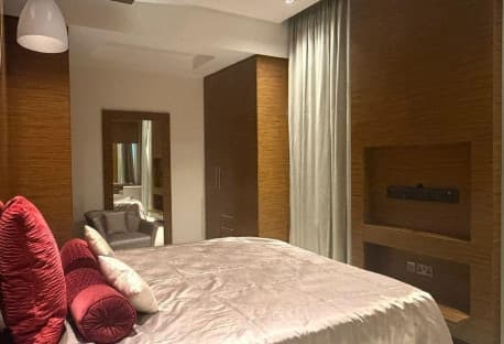Luxury FF Apartments for Rent beside crown plaza