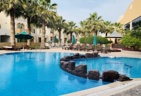 Fully Furnished 2BR Apartment with Amenities