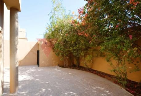 SPACIOUS 3 BHK | COMPOUND VILLA | BEST AMENITIES
