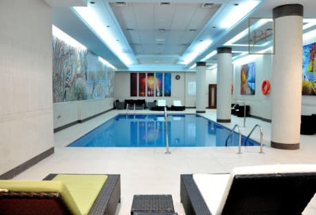 Spacious 1 Bedroom Fully Furnished Near Corniche