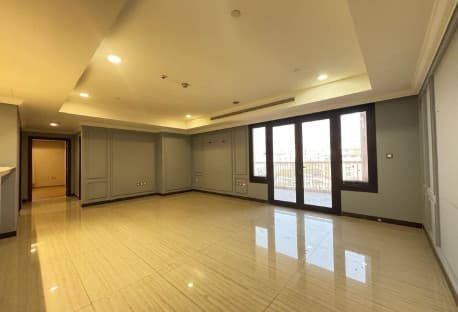 STYLISH MARINA LIVING – SPACIOUS 2BHK APT+BALCONY