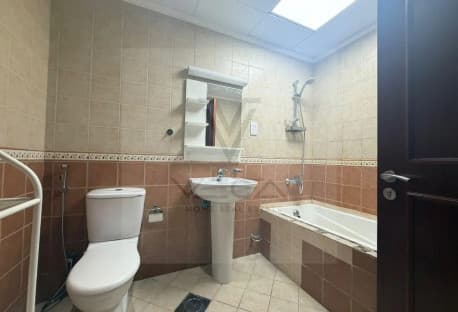 Semi-Furnished 1BR | Partial Marina| The Pearl