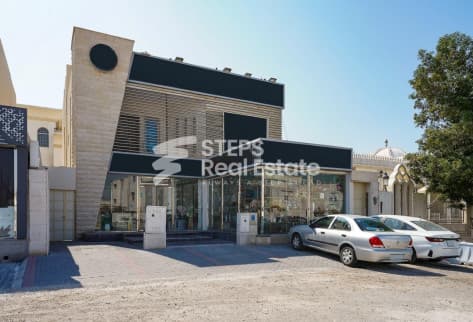 Spacious Service Villa for Sale