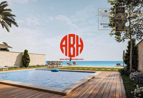 STUNNING BEACHFRONT 5-BDR VILLA | LUXURY AMENITIES