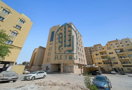 Unfurnished 2 Bedrooms Apartments at Al Sadd!